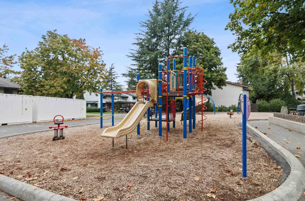 223 7453 140 STREET, Surrey BC V3W 6G5, Surrey BC — Residential for Sale — Photo 30 of 35