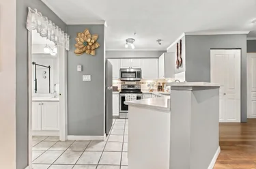 760 Kingsway Unit 223, Vancouver, BC - MLS: R3177203