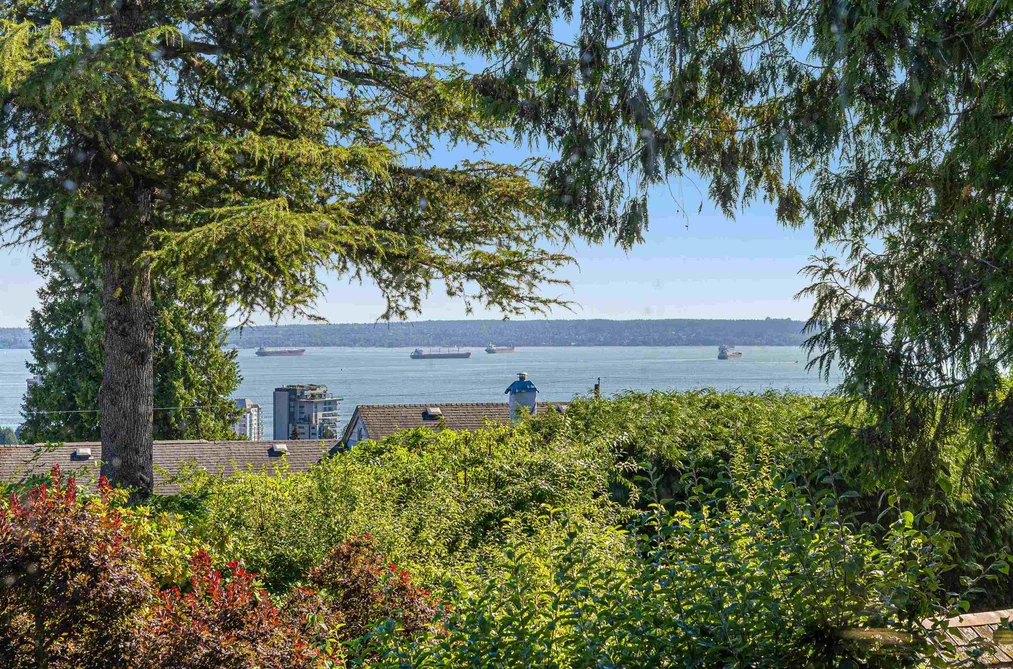 2234 OTTAWA AVENUE, West Vancouver BC V7V 2S6, West Vancouver BC — Residential for Sale - Photo 3