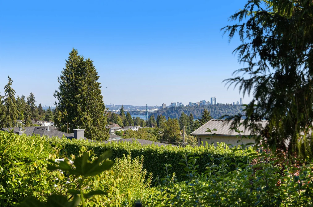 2234 OTTAWA AVENUE, West Vancouver BC V7V 2S6, West Vancouver BC — Residential for Sale - Photo 4