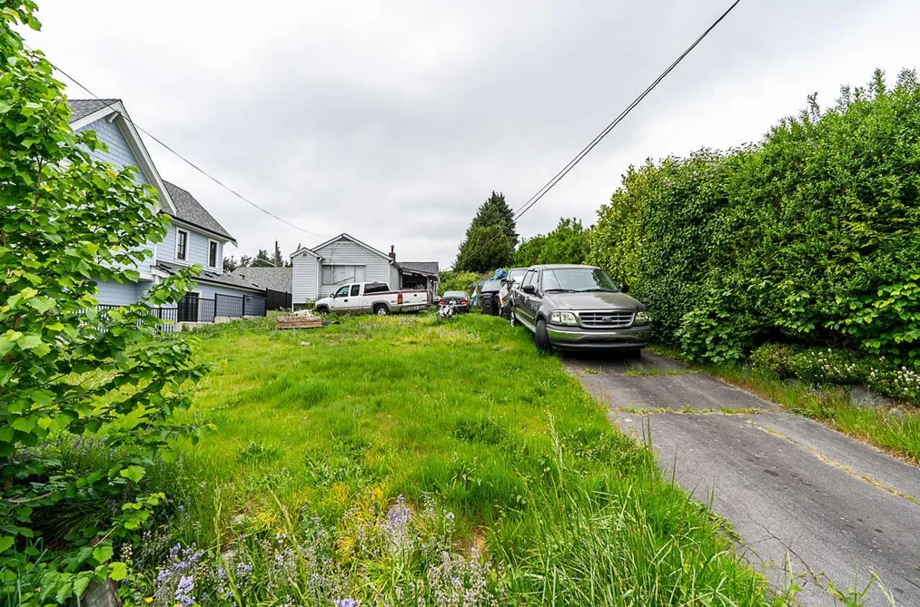House for sale at 2235 Edinburgh Street New Westminster British Columbia - MLS: R3121061