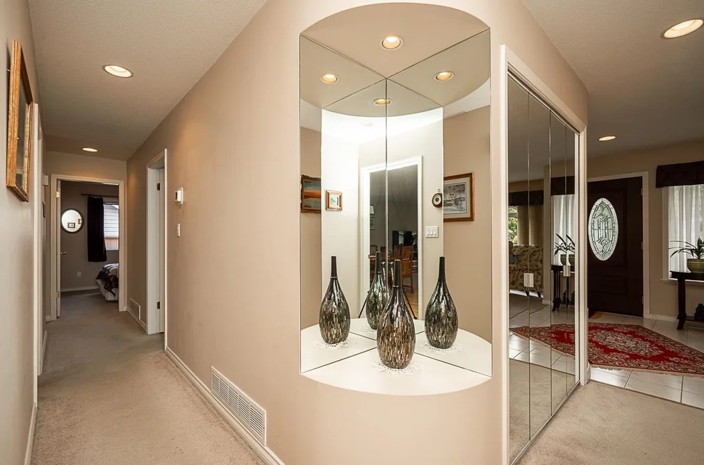 22389 Old Yale Road, Langley, BC - House for Sale - Photo 5 of 33 22389 Old Yale Road, Langley, BC - House for Sale - Photo 5 of 33