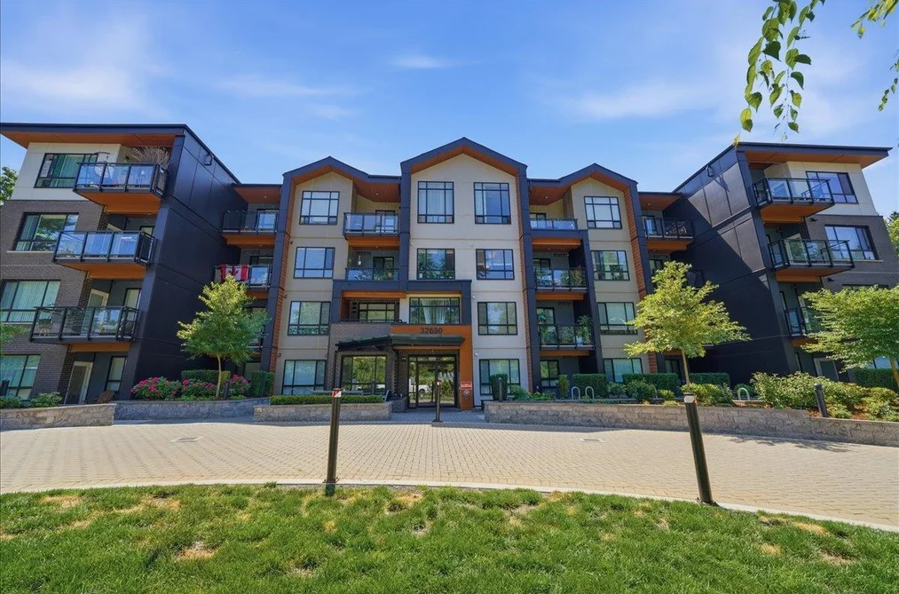 Condo for sale at 224 32690 14th Avenue Mission British Columbia - MLS: R3147907