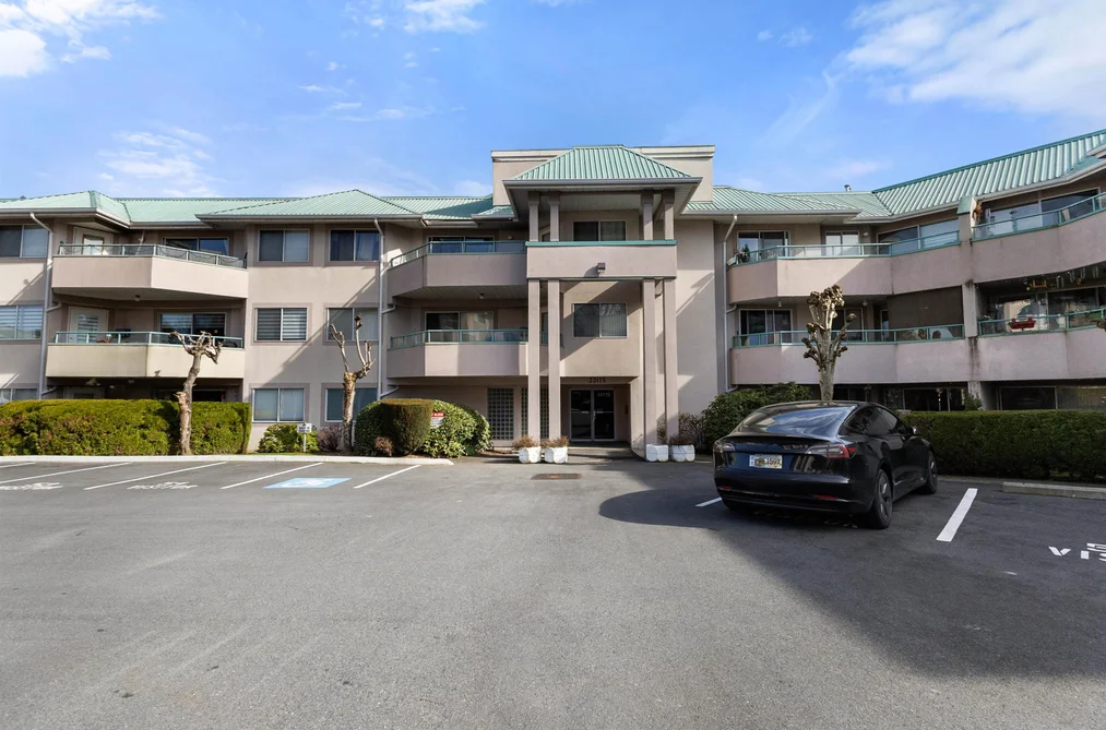 Condo for sale at 224 33175 Old Yale Road Abbotsford British Columbia - MLS: R3095429