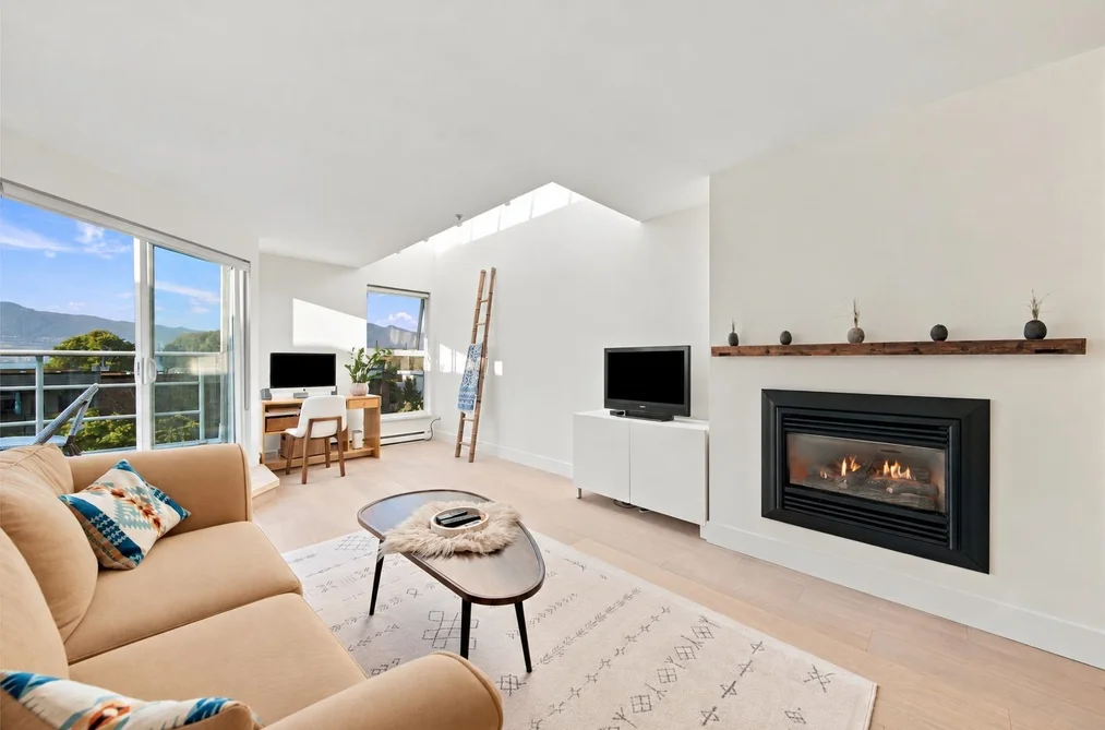 Townhouse for sale at 2240 York Avenue Vancouver British Columbia - MLS: R3168742