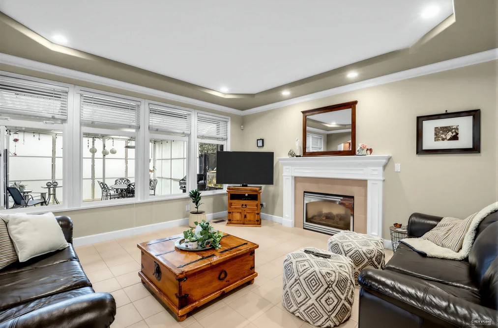 2244 EDGEMONT BOULEVARD, North Vancouver BC V7P 2K9, North Vancouver BC — Residential for Sale - Photo 2