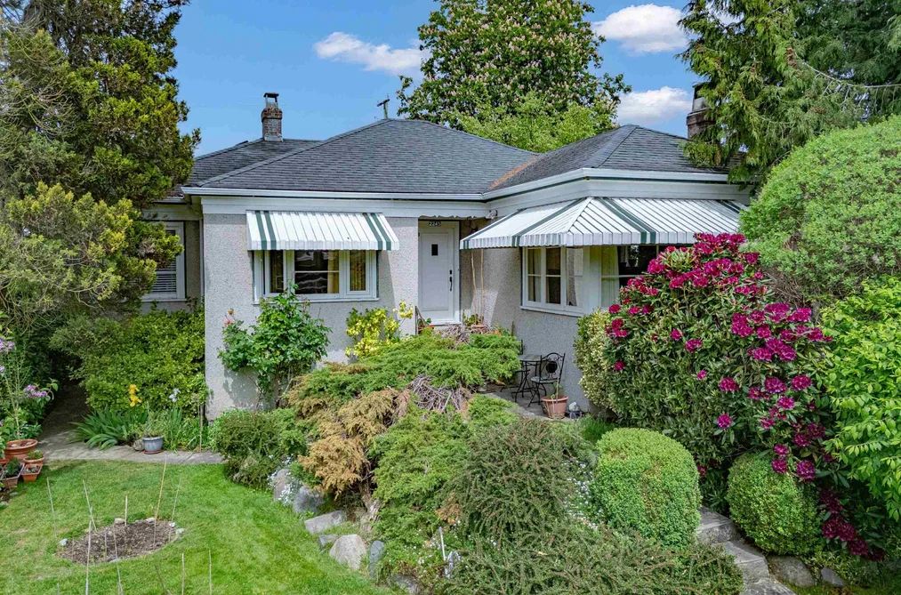 House for sale at 2245 W 22nd Avenue Vancouver British Columbia - MLS: R3121617