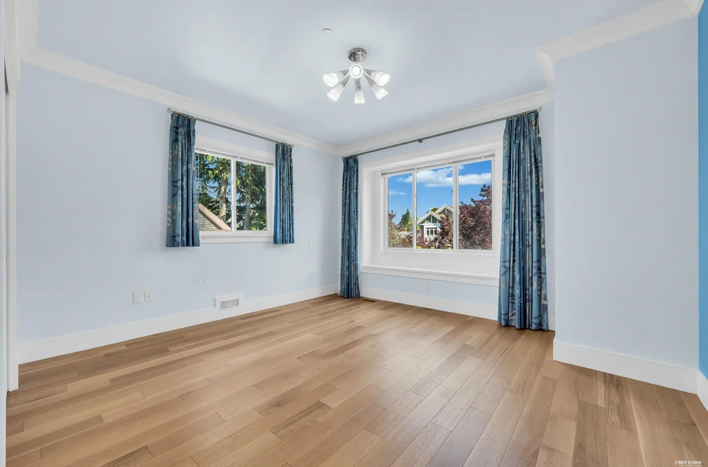 2246 W 22nd Avenue, Vancouver, BC - House for Sale - Photo 17 of 23 2246 W 22nd Avenue, Vancouver, BC - House for Sale - Photo 17 of 23