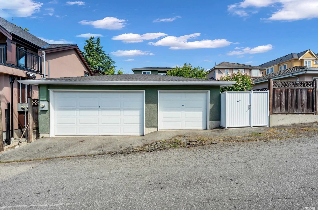 2246 W 22nd Avenue, Vancouver, BC - House for Sale - Photo 19 of 23 2246 W 22nd Avenue, Vancouver, BC - House for Sale - Photo 19 of 23