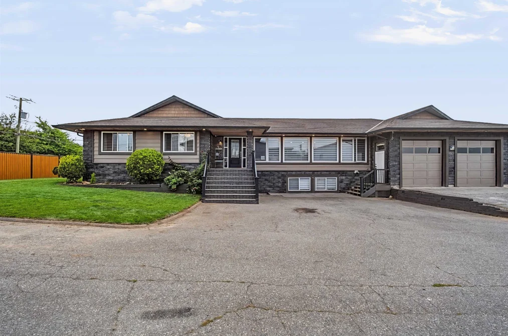 House for sale at 2247 Windsor Street Abbotsford British Columbia - MLS: R3163052
