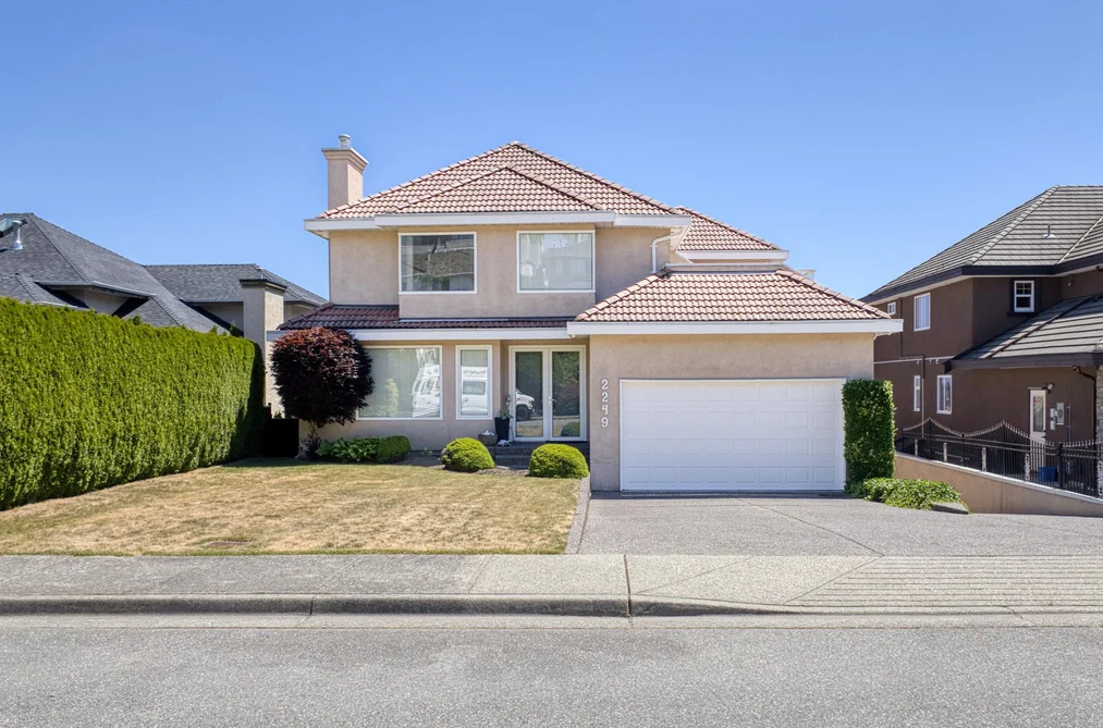 House for sale at 2249 Sicamous Avenue Coquitlam British Columbia - MLS: R3138530