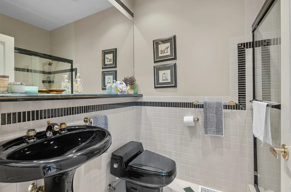 2249 SICAMOUS AVENUE, Coquitlam BC V3K 6R9, Coquitlam BC — Residential for Sale — Photo 18 of 40