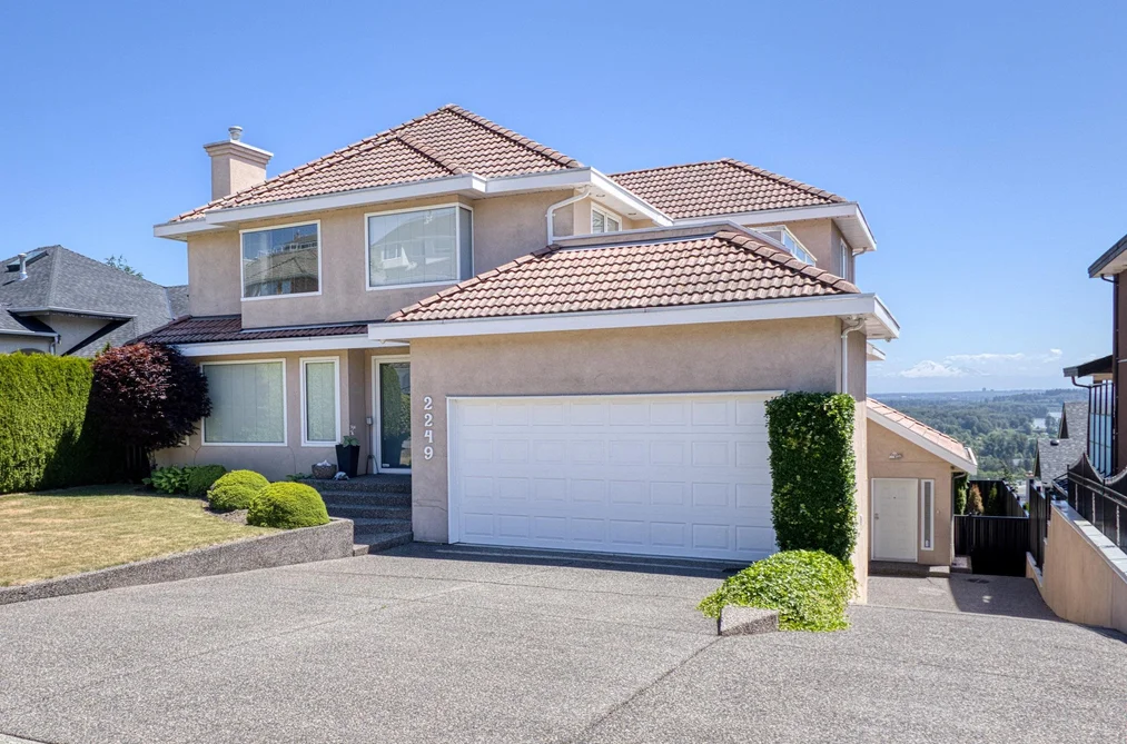 2249 SICAMOUS AVENUE, Coquitlam BC V3K 6R9, Coquitlam BC — Residential for Sale - Photo 2