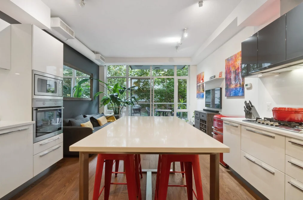 225 108 E 1ST AVENUE, Vancouver BC V5T 0E3, Vancouver BC — Residential for Sale - Photo 2