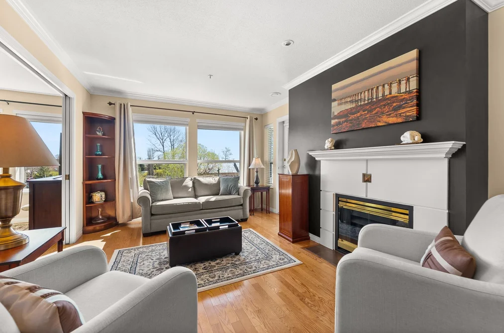 Condo for sale at 225 12931 Railway Avenue Richmond British Columbia - MLS: R3110186
