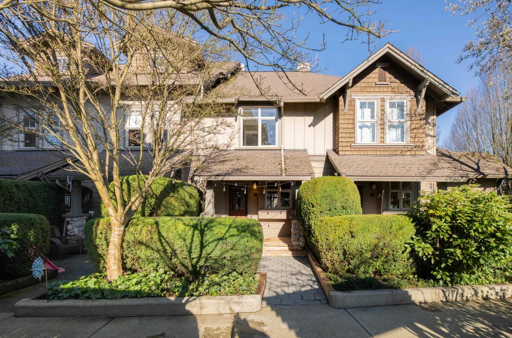 Townhouse for sale at 225 18 Jack Mahony Place New Westminster British Columbia - MLS: R3116162