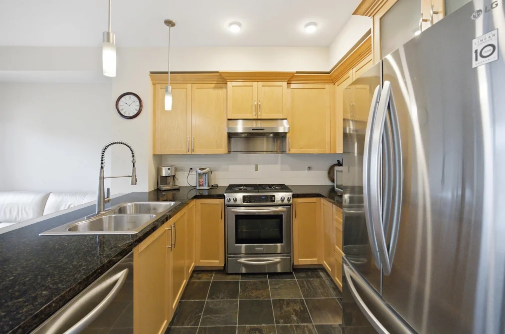 225 SALTER STREET, New Westminster BC V3M 0E8, New Westminster BC — Residential for Sale — Photo 10 of 39