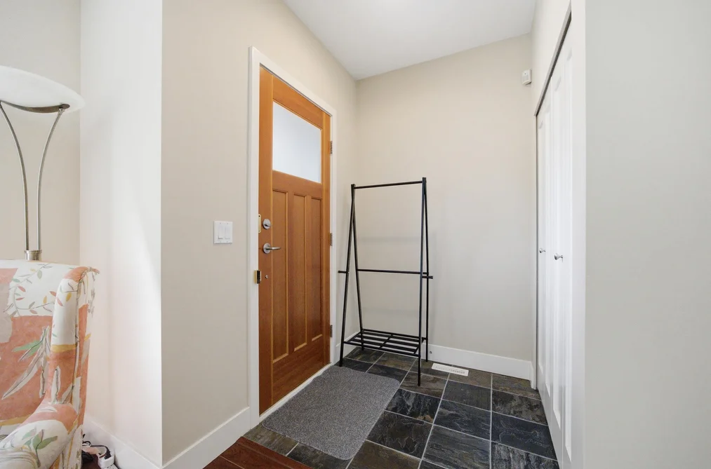 225 SALTER STREET, New Westminster BC V3M 0E8, New Westminster BC — Residential for Sale — Photo 3 of 39