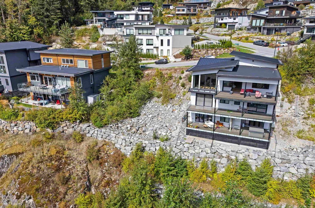 2250 Crumpit Woods Drive, Squamish, BC - MLS: R3163976 - Photo 13 2250 Crumpit Woods Drive, Squamish, BC - MLS: R3163976 - Photo 13