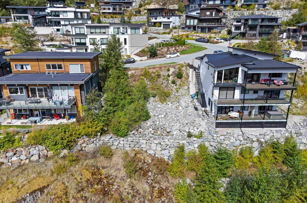 2250 Crumpit Woods Drive, Squamish, BC - MLS: R3163976 - Photo 14 2250 Crumpit Woods Drive, Squamish, BC - MLS: R3163976 - Photo 14