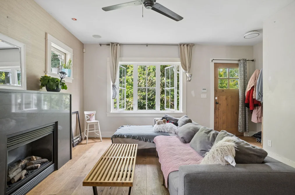 2252 VENABLES STREET, Vancouver BC V5L 2J6, Vancouver BC — Residential for Sale — Photo 4 of 38