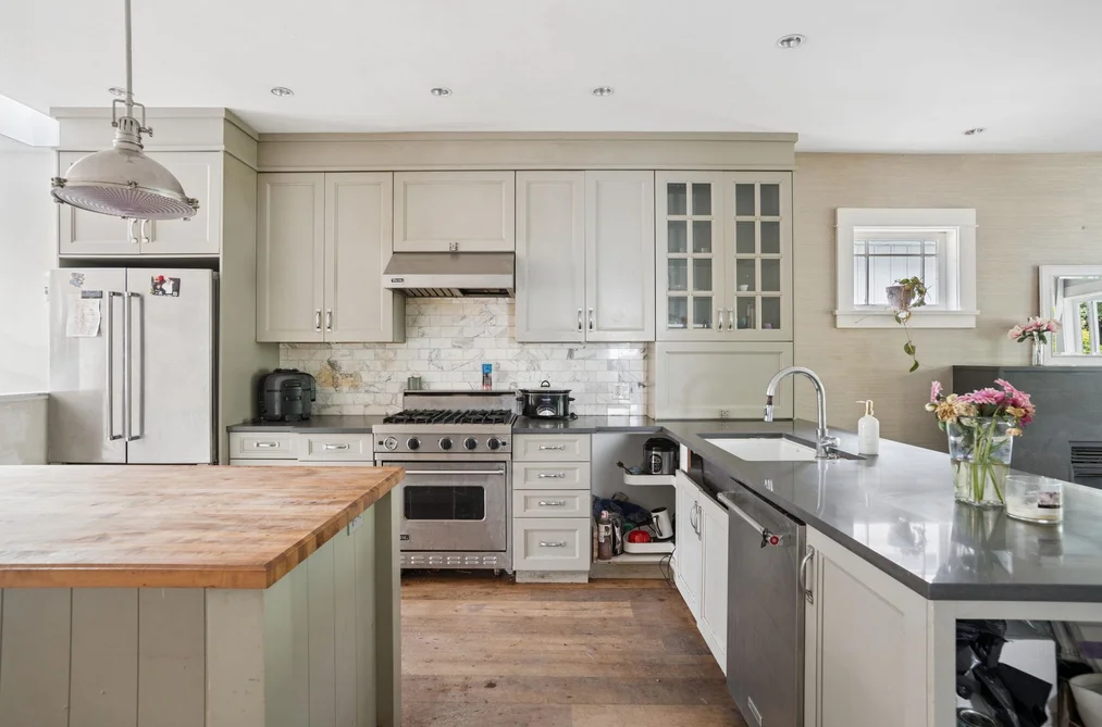 2252 VENABLES STREET, Vancouver BC V5L 2J6, Vancouver BC — Residential for Sale — Photo 7 of 38