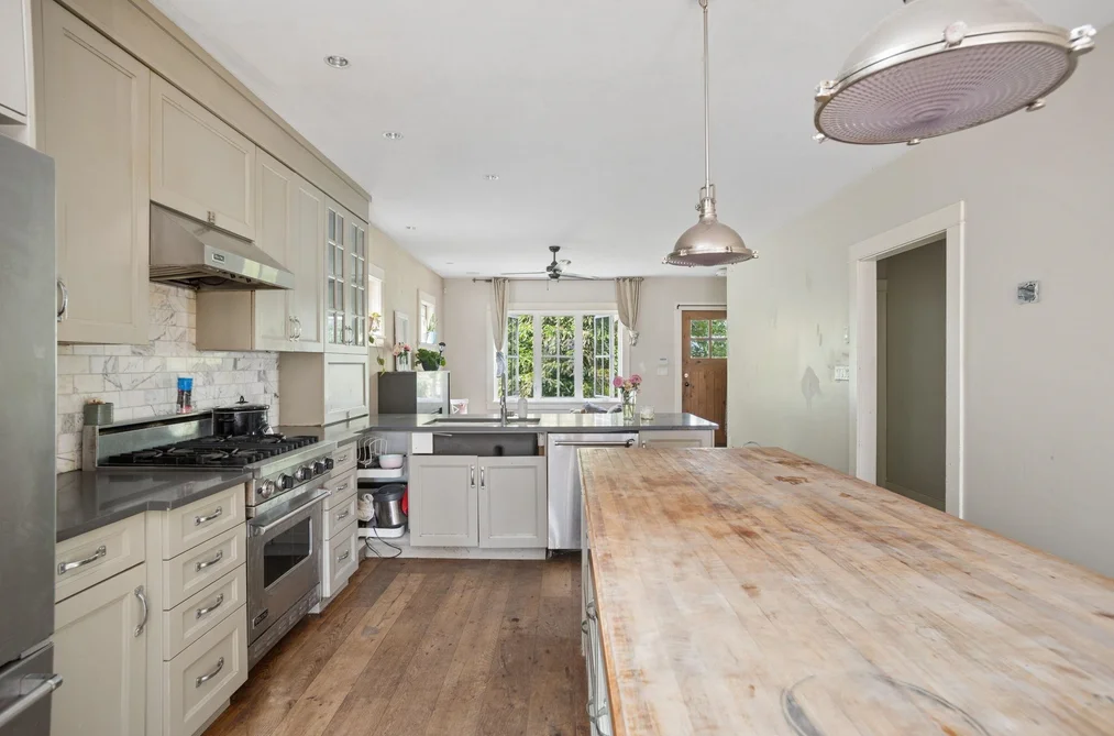 2252 VENABLES STREET, Vancouver BC V5L 2J6, Vancouver BC — Residential for Sale — Photo 8 of 38