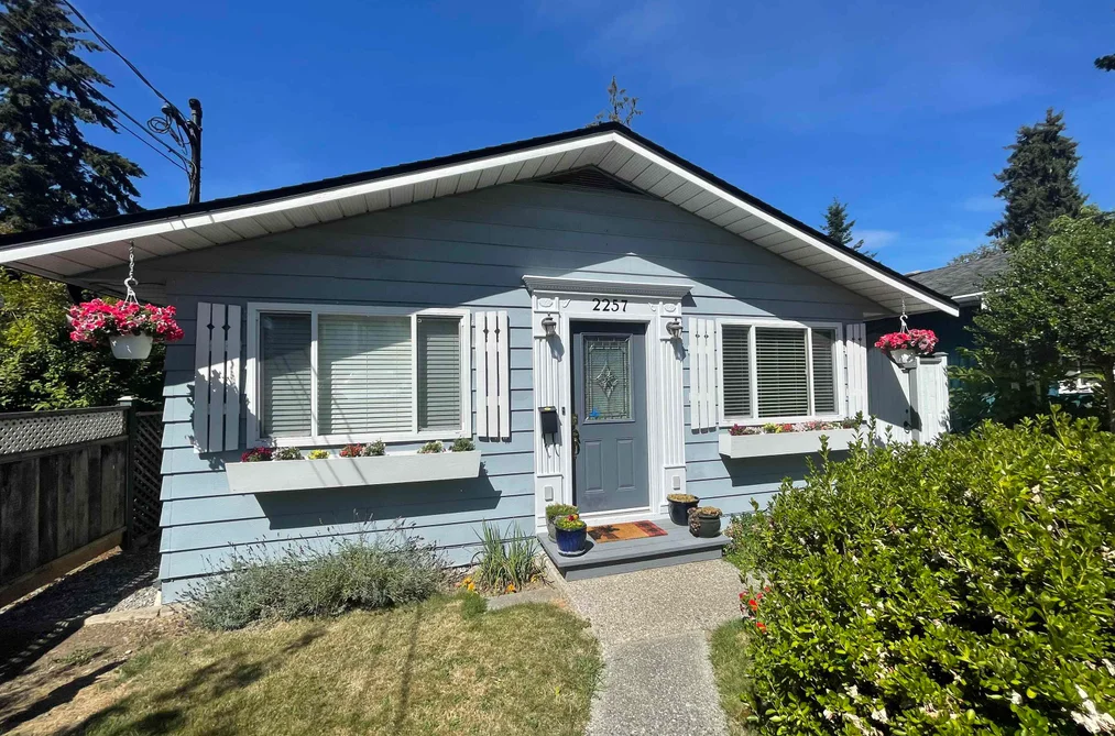 House for sale at 2257 Hawthorne Avenue Port Coquitlam British Columbia - MLS: R2925561