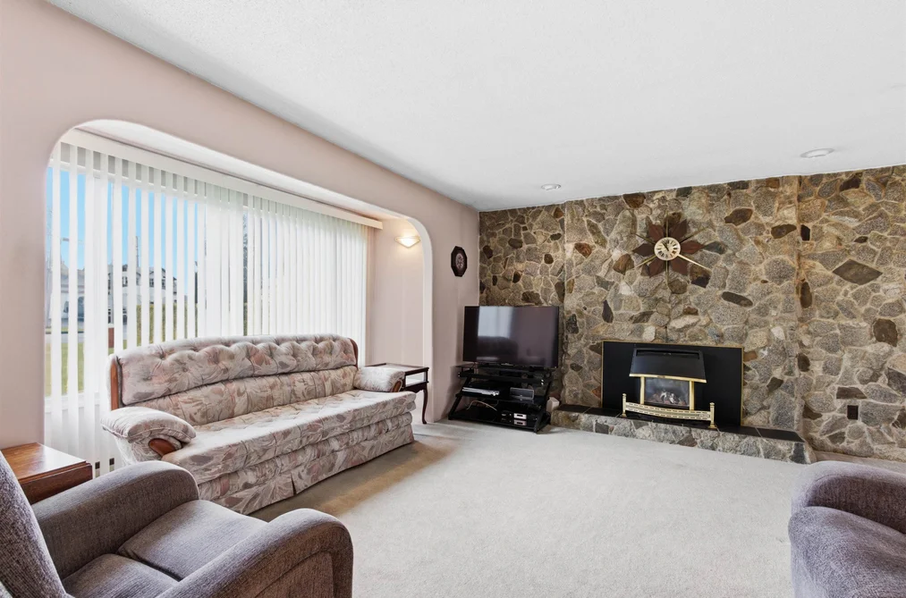 22641 BROWN AVENUE, Maple Ridge BC V2X 3R6, Maple Ridge BC — Residential for Sale - Photo 3