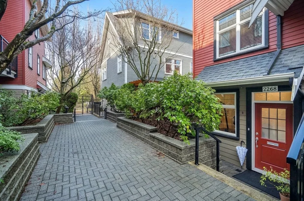 2268 ST. GEORGE STREET, Vancouver BC V5T 3R2, Vancouver BC — Residential for Sale - Photo 2