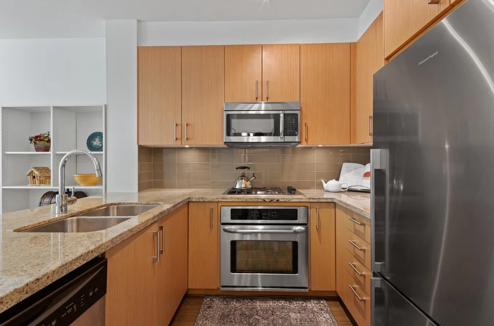 227 119 W 22ND STREET, North Vancouver BC V7M 0B4, North Vancouver BC — Residential for Sale - Photo 5