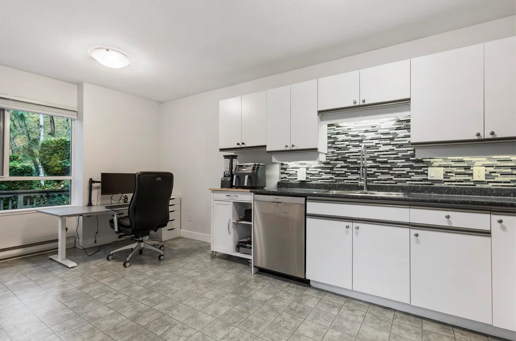 227 1215 LANSDOWNE DRIVE, Coquitlam BC V3E 2P6, Coquitlam BC — Residential for Sale - Photo 6
