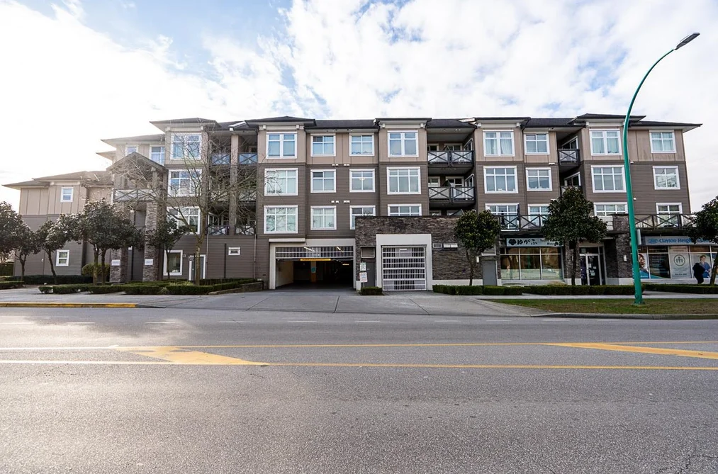 Condo for sale at 227 18818 68 Avenue Surrey British Columbia - MLS: R3107237