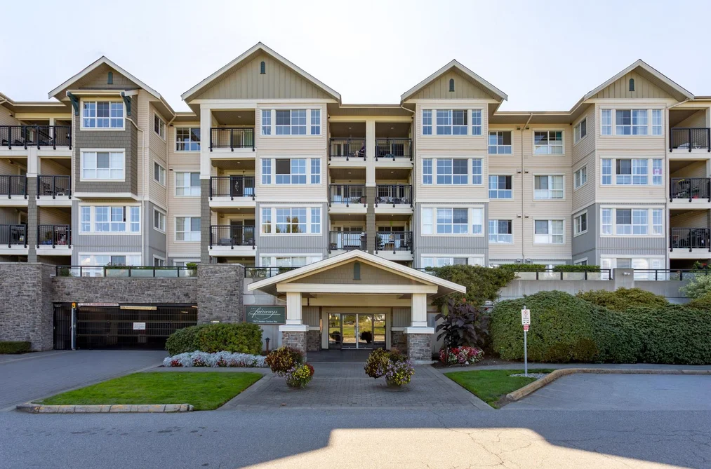 Condo for sale at 227 19673 Meadow Gardens Way Pitt Meadows British Columbia - MLS: R3166627
