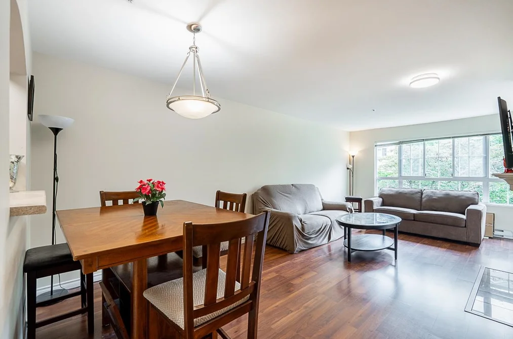 Condo for sale at 227 2980 Princess Crescent Coquitlam British Columbia - MLS: R3154925