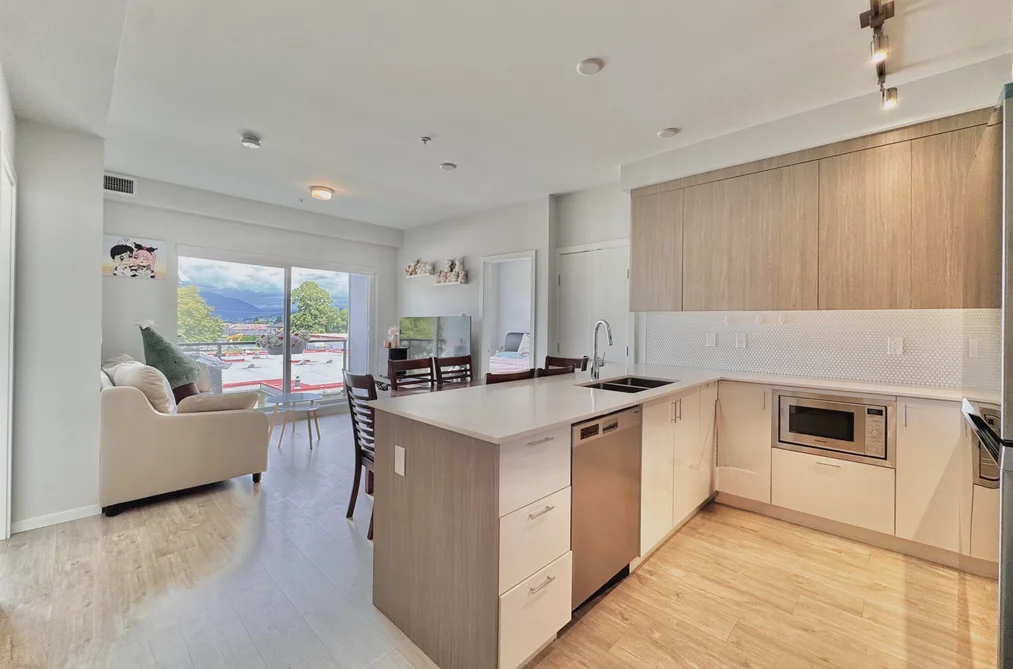 227 6283 KINGSWAY, Burnaby BC V5J 0H3, Burnaby BC — Residential for Sale — Photo 6 of 19