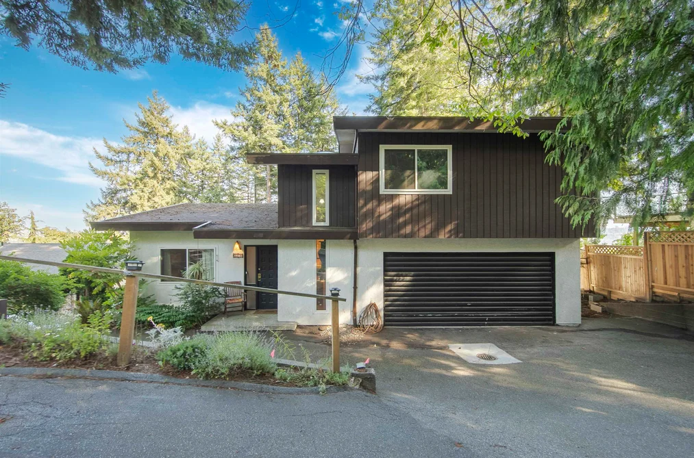 House for sale at 2270 Dawes Hill Road Coquitlam British Columbia - MLS: R3144448