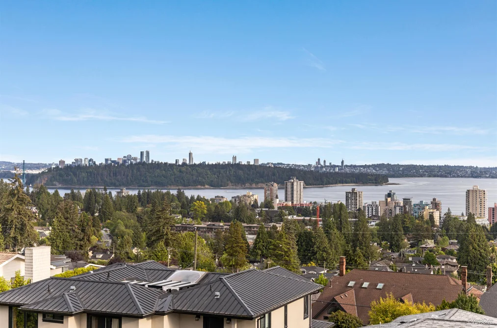 2272 OTTAWA AVENUE, West Vancouver BC V7V 2S6, West Vancouver BC — Residential for Sale - Photo 2