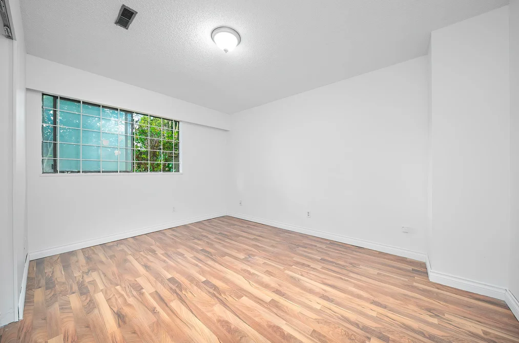 2275 PANDORA STREET, Vancouver BC V5L 1N6, Vancouver BC — Residential for Sale — Photo 17 of 32