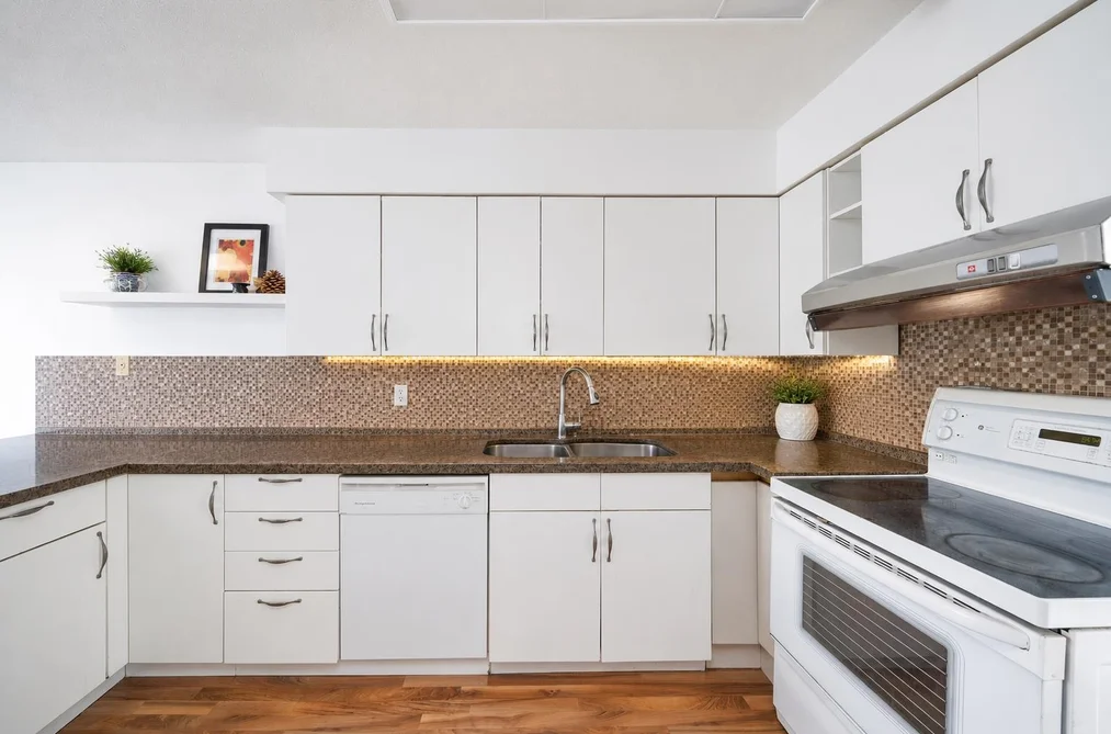 2275 PANDORA STREET, Vancouver BC V5L 1N6, Vancouver BC — Residential for Sale — Photo 9 of 32