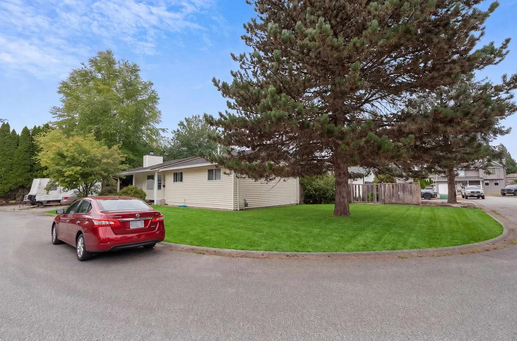 House for sale at 22760 Balabanian Circle Maple Ridge British Columbia - MLS: R3158661