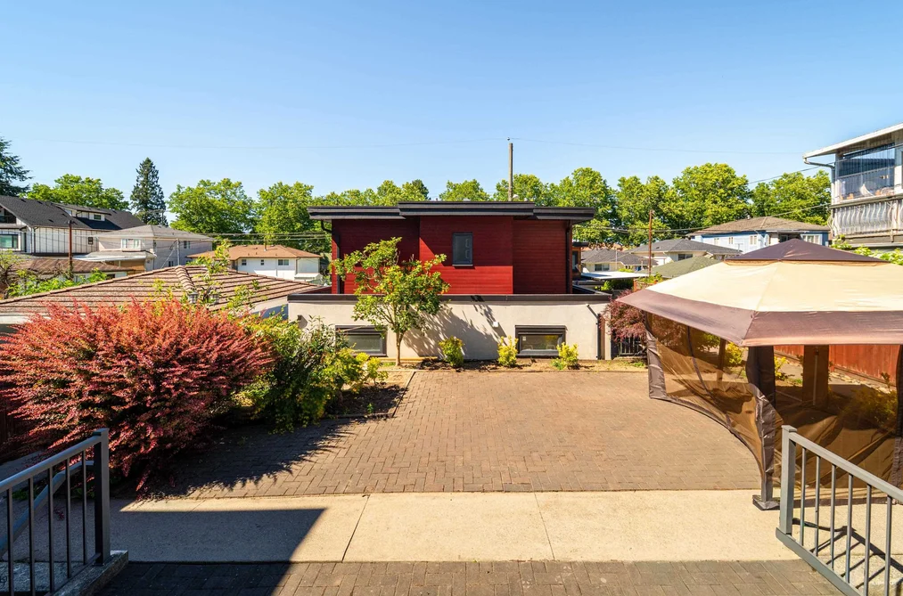 2277 E 28TH AVENUE, Vancouver BC V5N 2Y3, Vancouver BC — Residential for Sale — Photo 32 of 36