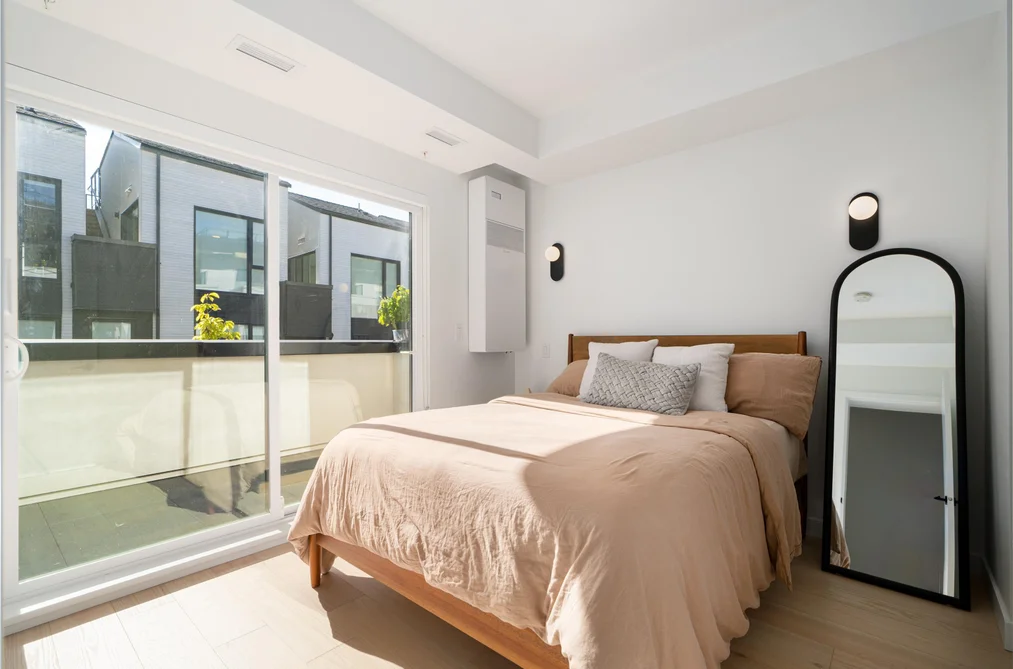 228 650 E 2ND STREET, North Vancouver BC V7L 1E3, North Vancouver BC — Residential for Sale - Photo 6