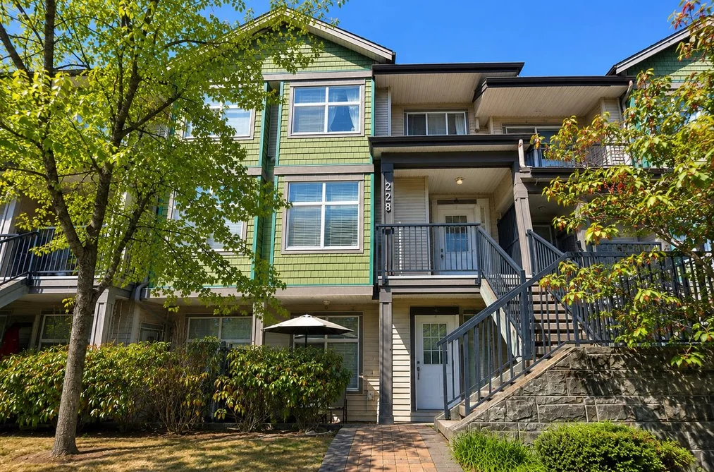Townhouse for sale at 228 7333 16th Avenue Burnaby British Columbia - MLS: R3158902