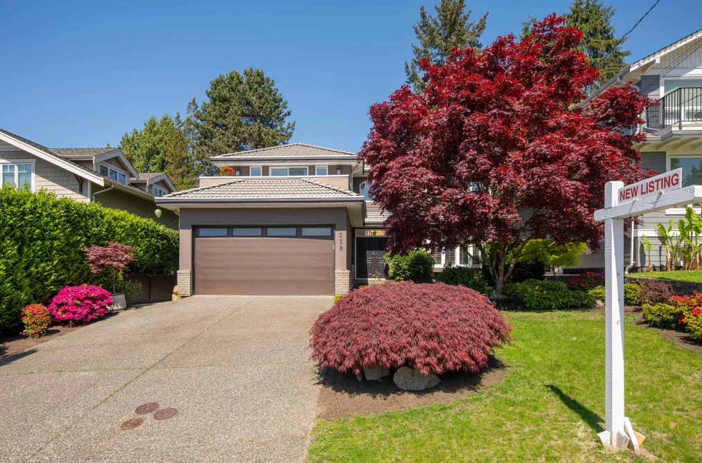 House for sale at 228 W Kings Road North Vancouver British Columbia - MLS: R3125280