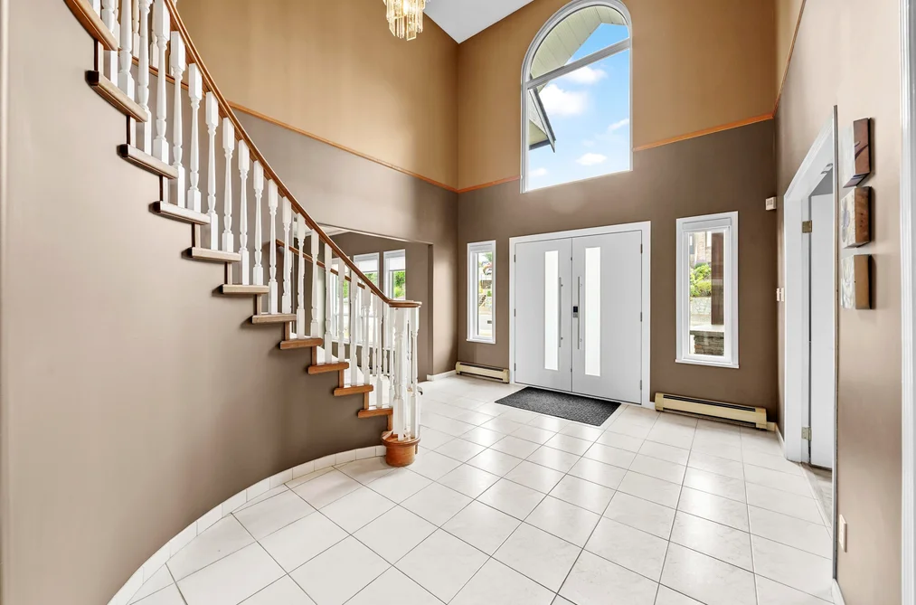 2288 LECLAIR DRIVE, Coquitlam BC V3K 6P5, Coquitlam BC — Residential for Sale - Photo 2