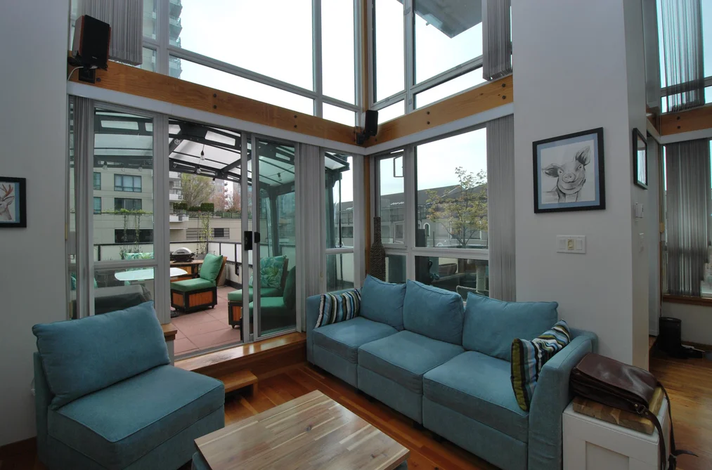 229 10 RENAISSANCE SQUARE, New Westminster BC V3M 7B1, New Westminster BC — Residential for Sale — Photo 14 of 34