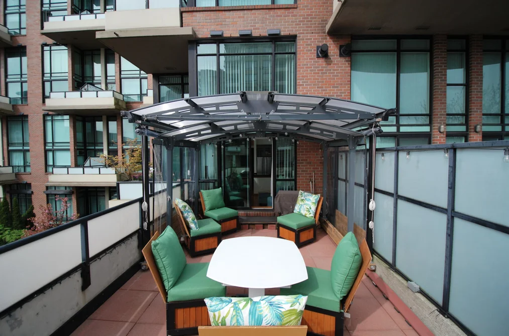 229 10 RENAISSANCE SQUARE, New Westminster BC V3M 7B1, New Westminster BC — Residential for Sale — Photo 5 of 34
