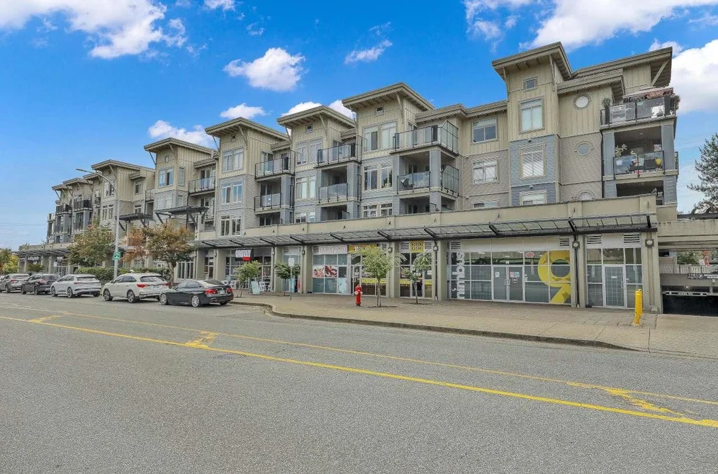 Condo for sale at 229 15380 102a Avenue Surrey British Columbia - MLS: R3166667