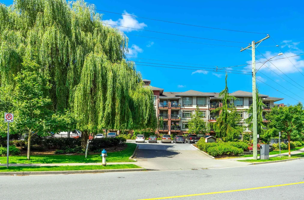 229 2233 MCKENZIE ROAD, Abbotsford BC V2S 4A1, Abbotsford BC — Residential for Sale - Photo 2